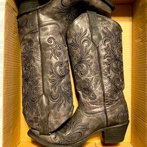 Women’s Circle G cowboy boots
